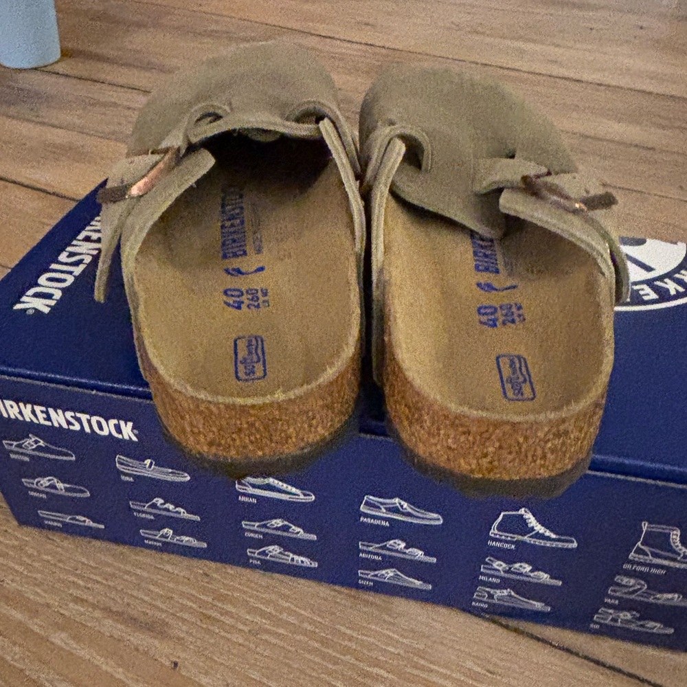New in Box Women’s Birkenstock Boston Clogs Taupe Soft Bed SZ 40 - Picture 5 of 11